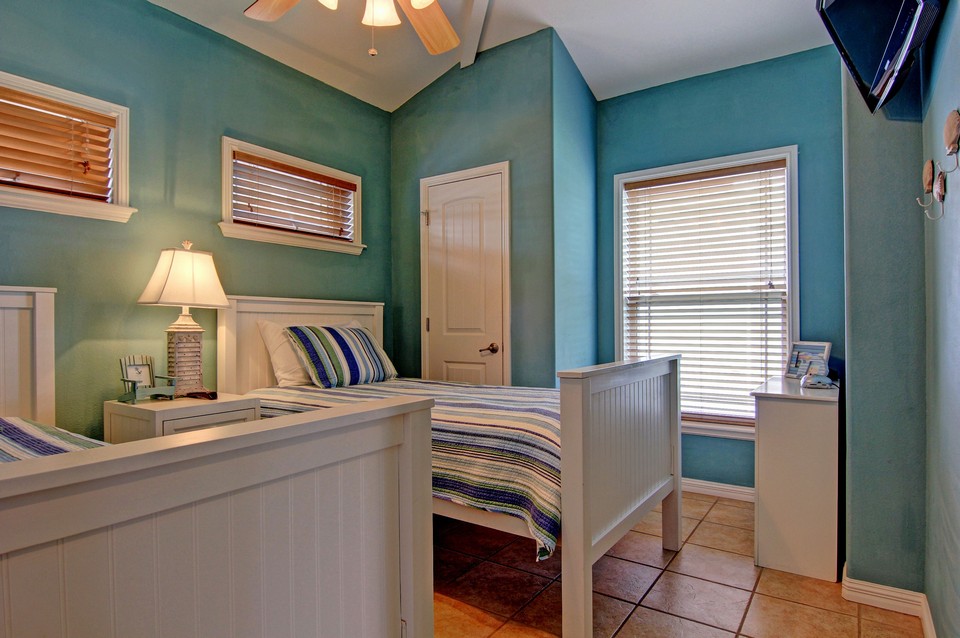second bedroom